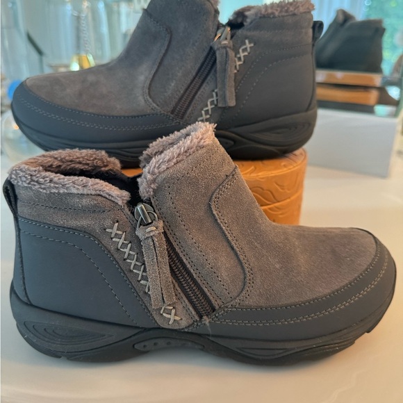 Easy Spirit Gray Suede Ankle Boots US 7 - Picture 8 of 11